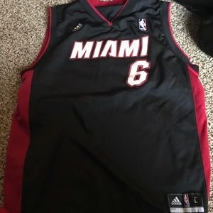 Kids James jersey