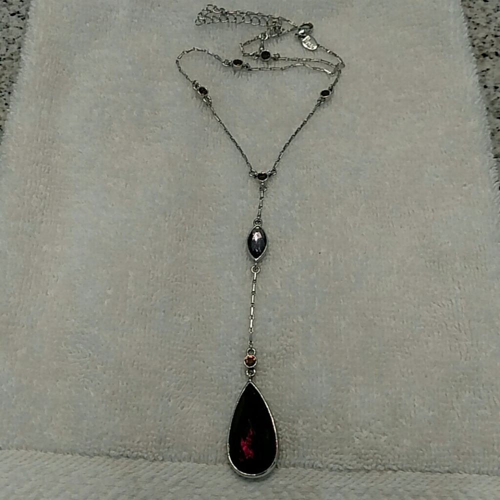 Lia Sophia necklace NWOT in box