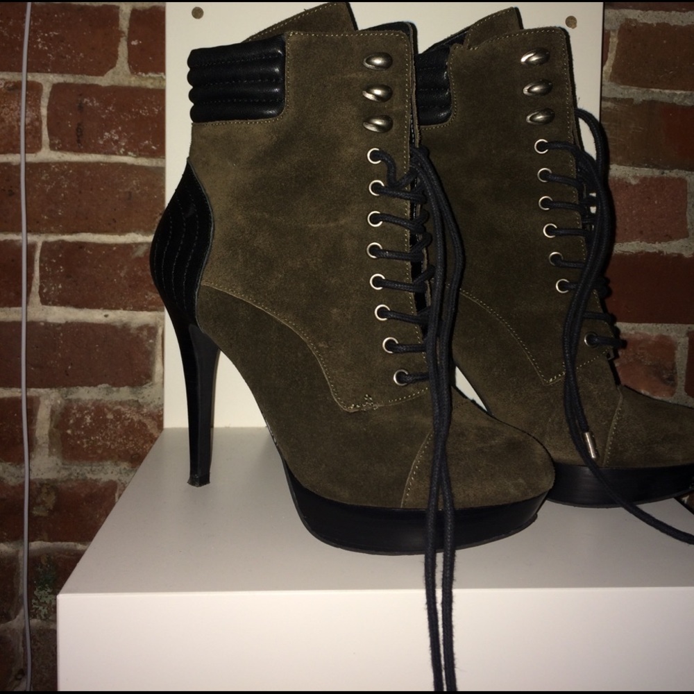 Ankle boots