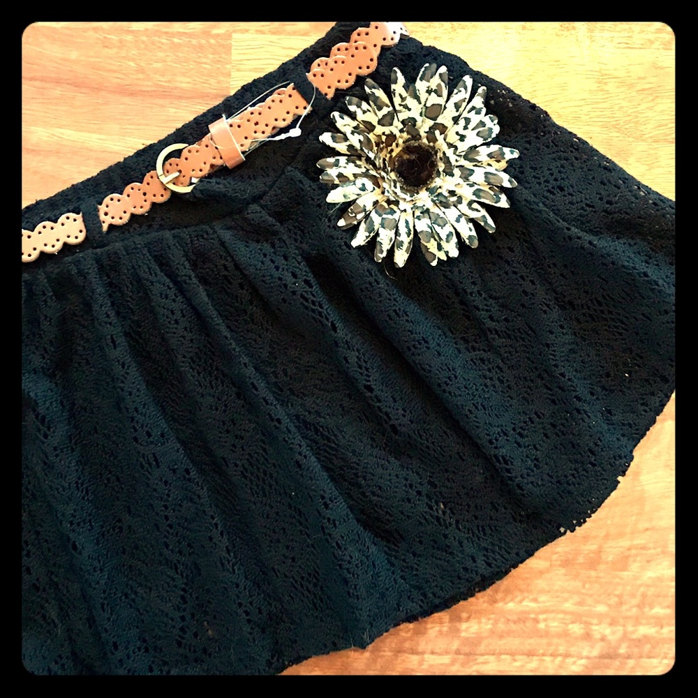 🆕 NWT Girl's Lace Skirt