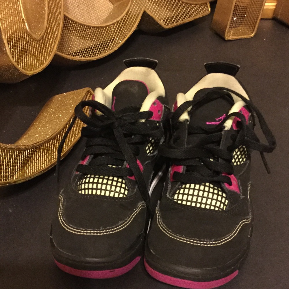 Girls size 11 Jordan sneakers