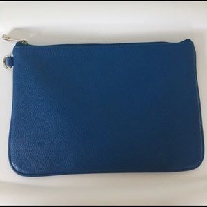 Thirty-One Rubie Mini in Daring Cobalt Pebble