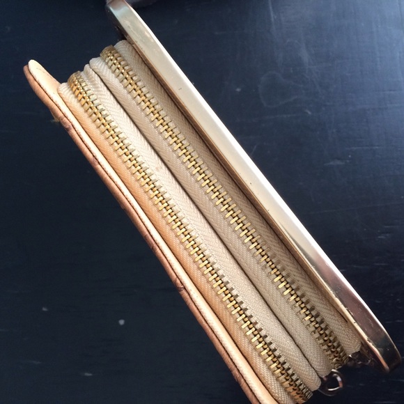 Wallet - Picture 3 of 4