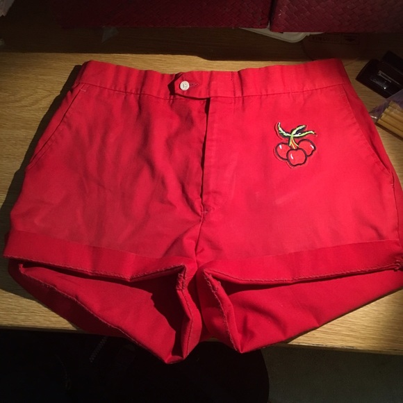 the cherry bomb shorts - Picture 2 of 3
