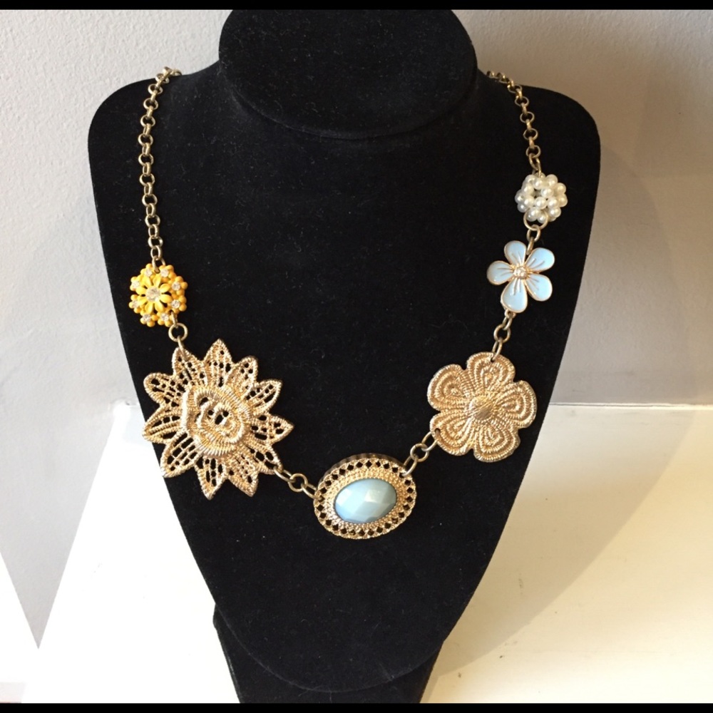 Goldtone Statement necklace