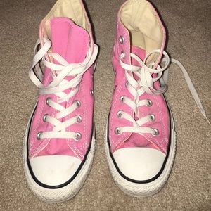Women's pink converse