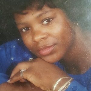 Meet your Posher, Tonya