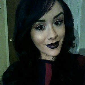 Meet your Posher, Antonia