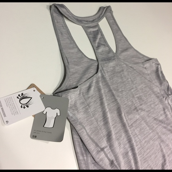 NWT Reebok workout tank - Picture 5 of 5