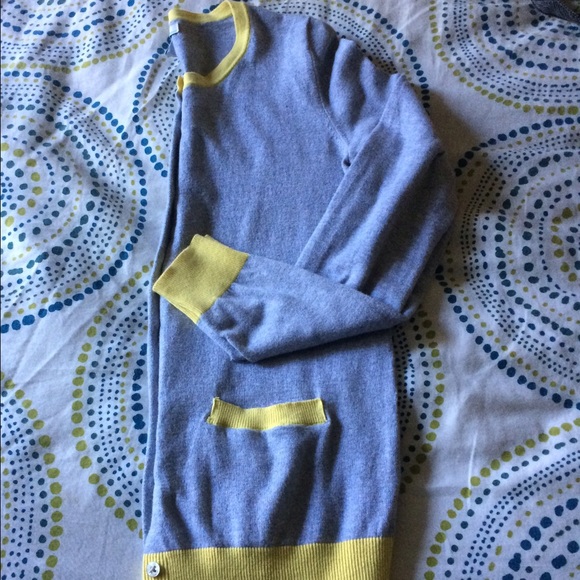 Button down Cardigan - Picture 2 of 3