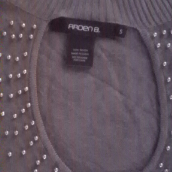 NWOT Arden B Turtleneck Keyhole front Sweater - Picture 4 of 4