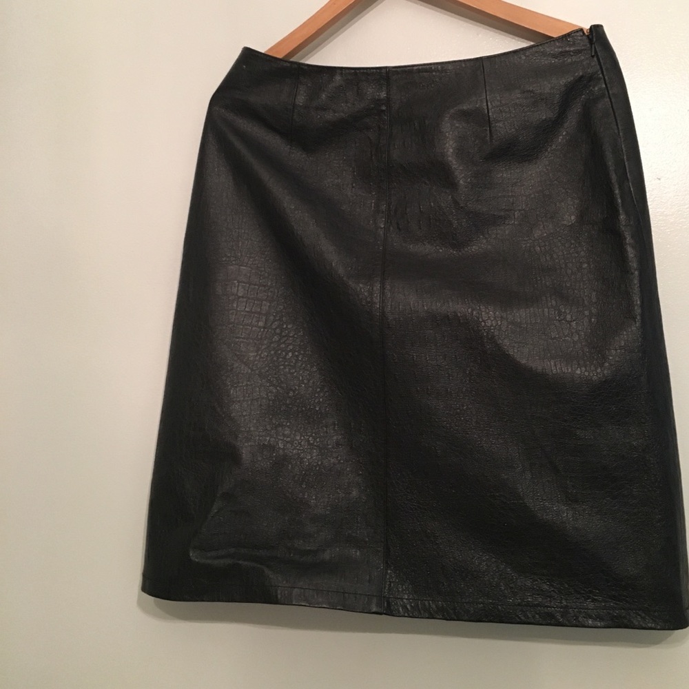 Isabella bird leather skirt