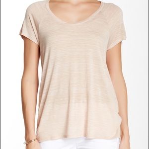 Vince scoop neck women's shirt, small tawny
