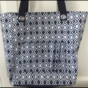 31 Tall Organizing Tote in Navy Perfect Pendant