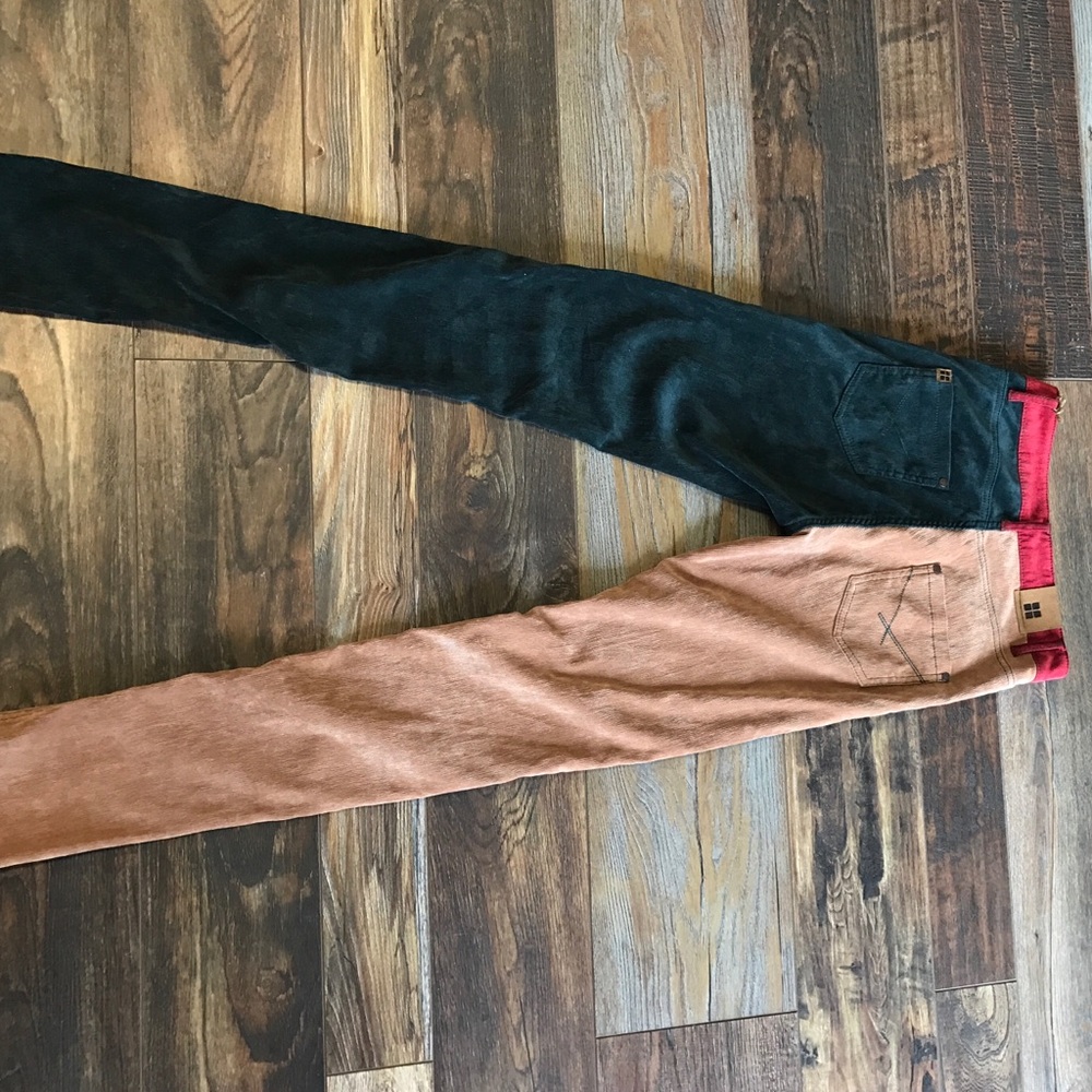 Insight Jeans - Picture 3 of 4