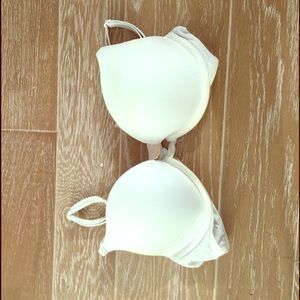 Victoria secret bra