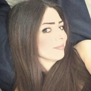 Meet your Posher, Mona