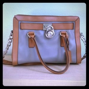 Michael KORS Hamilton handbag like new