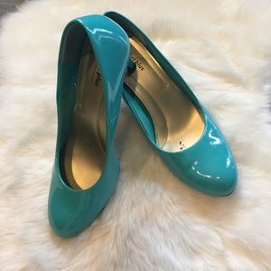 Comfort Plus Teal Patent Leather Heels
