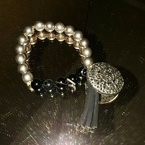 Express beaded bracelet with tassel