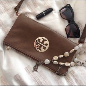 TORY BURCH CLUTCH