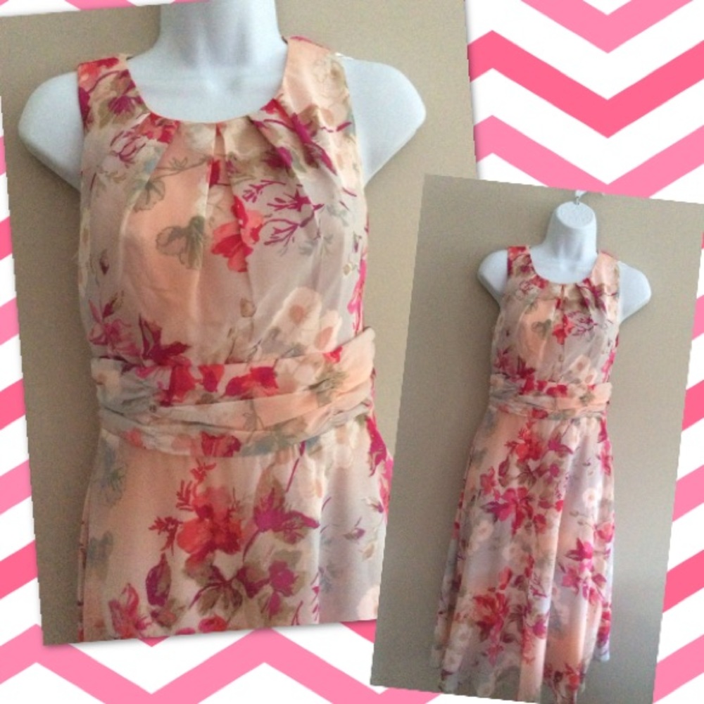 Floral Midi Dress 🌺