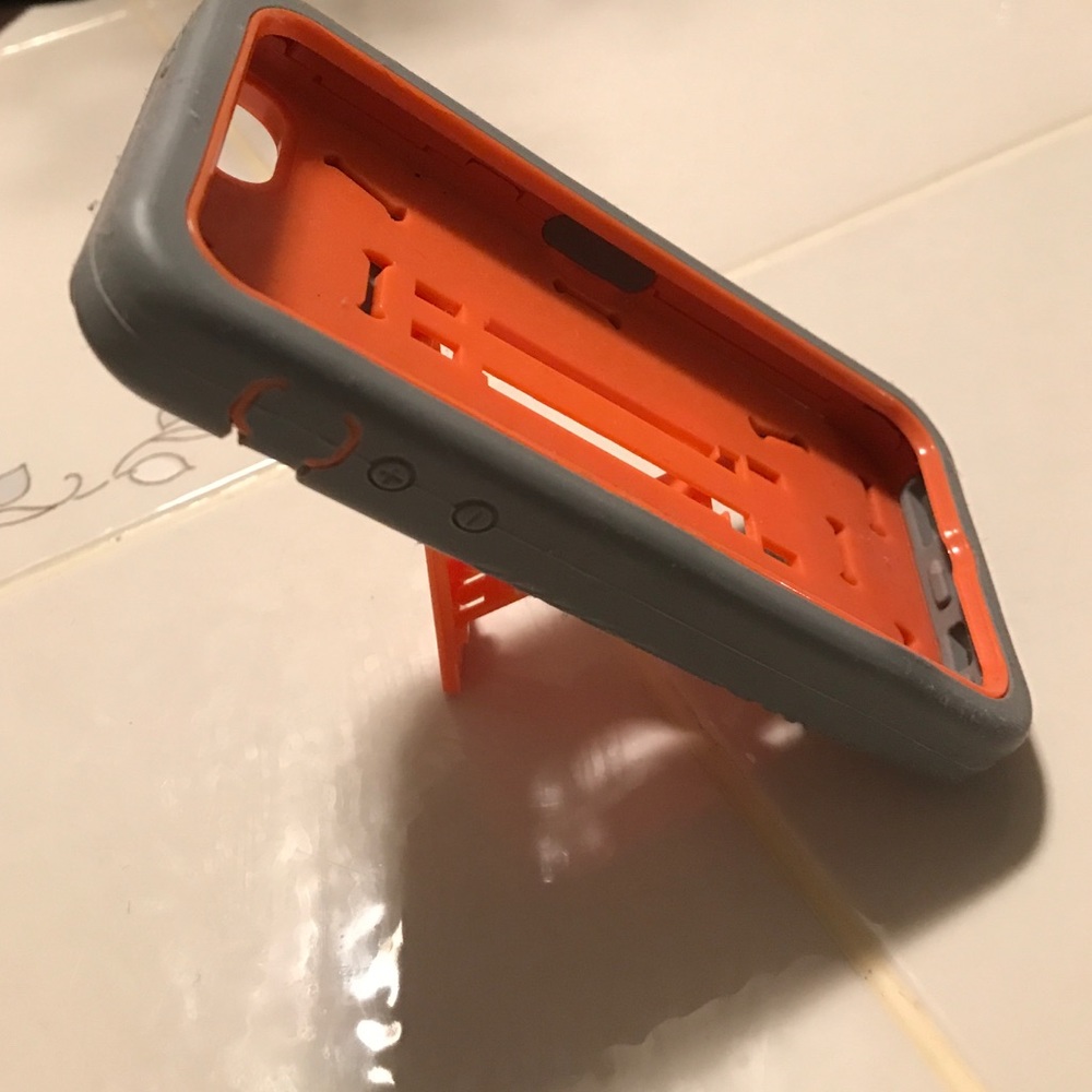 iPhone 5 case - Picture 2 of 4