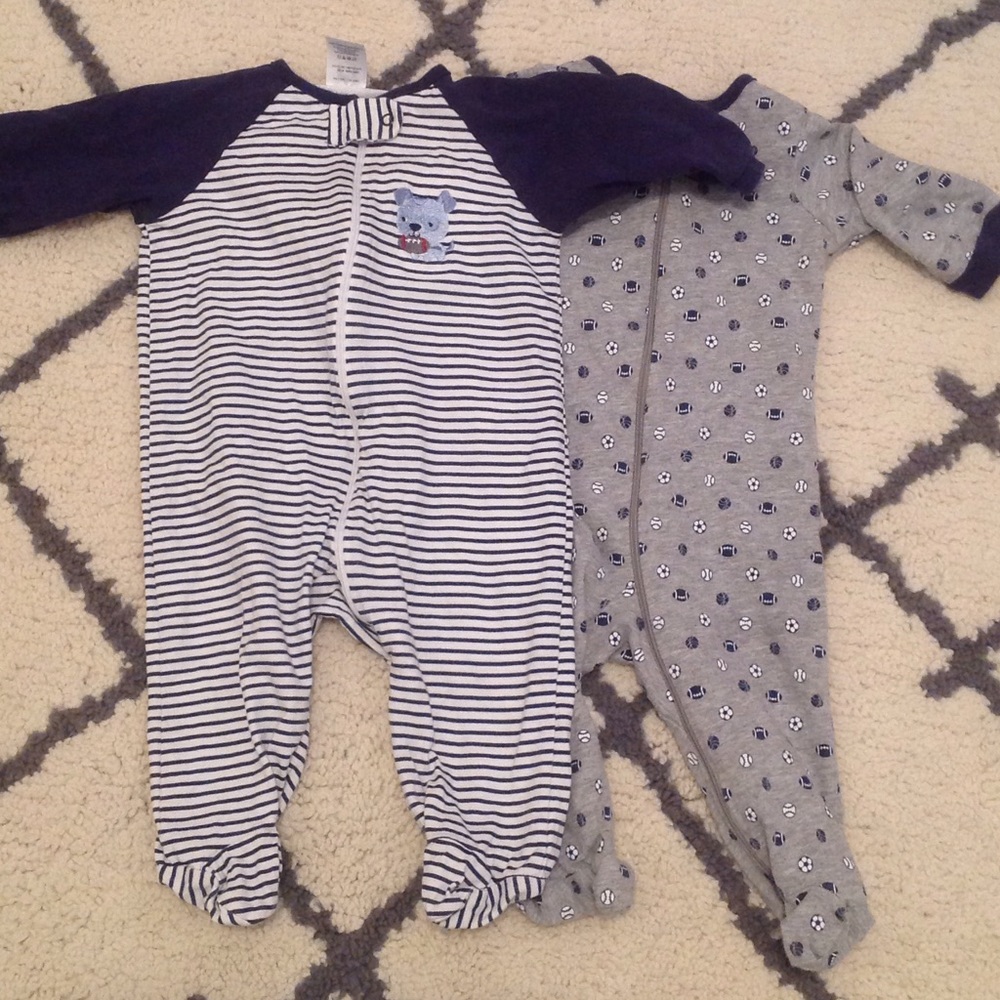Two Gerber onesies