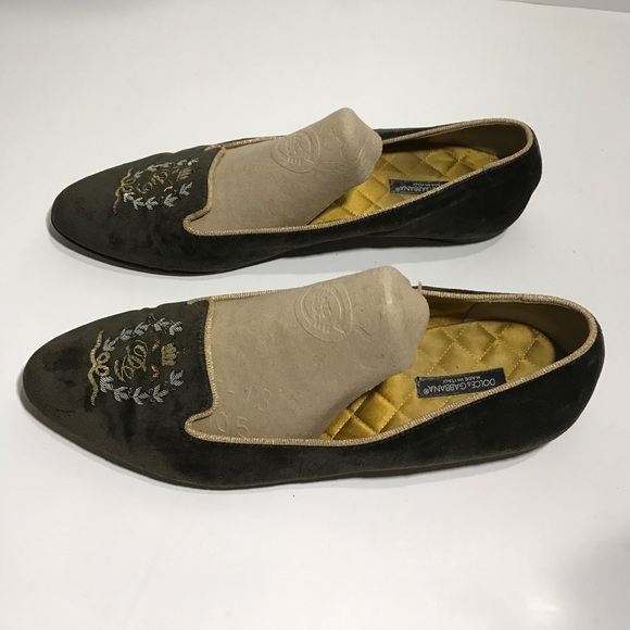 Dolce & Gabbana Brown Velvet Flats - Picture 2 of 8