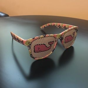 Vineyard Vines sunglasses