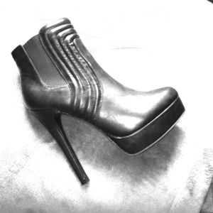 Chinese Laundry Booties