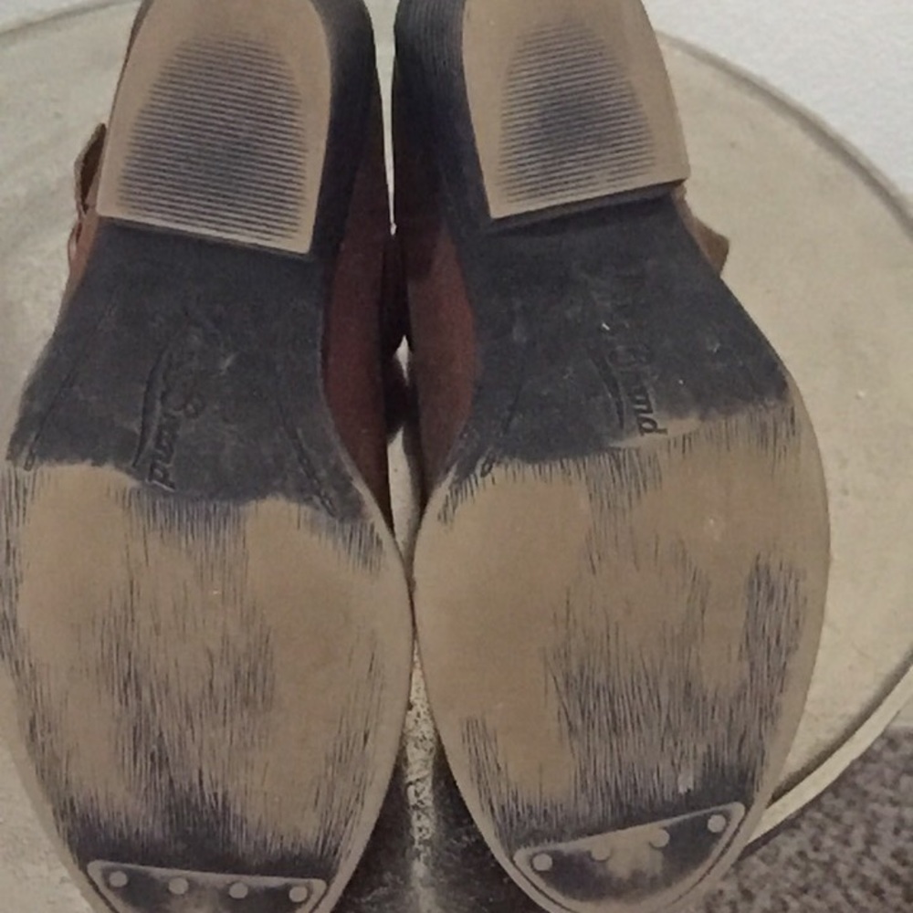 Beautiful Lucky  Brand distressed booties. - Picture 3 of 6
