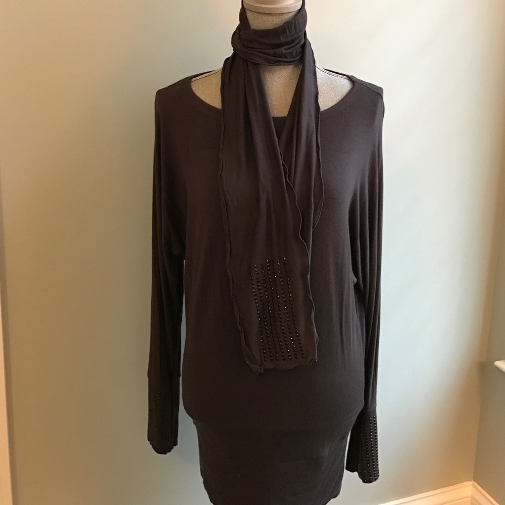 Long Gray tunic with matching fabric scarf