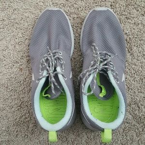 Women's Nike Roshe Runs