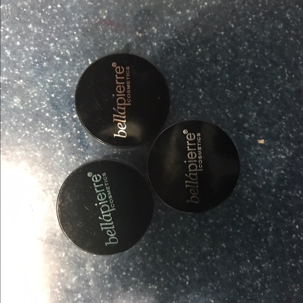 Three piece bellápierre powdered eyeshadow
