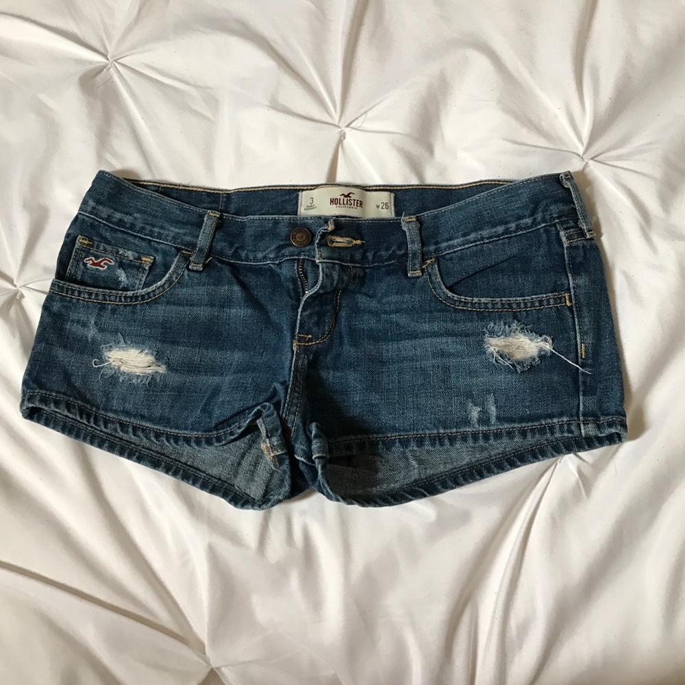 Hollister shorts!