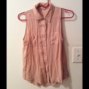 Peach polka dot sleeveless button up shirt