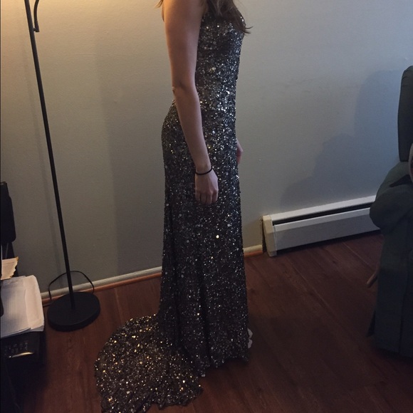 BG Haute bronze sequin formal dress - Picture 4 of 6