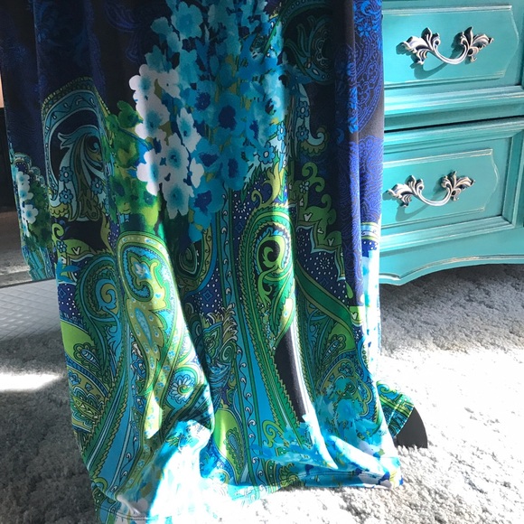 Spaghetti strap maxi dress ***SOLD*** - Picture 2 of 6