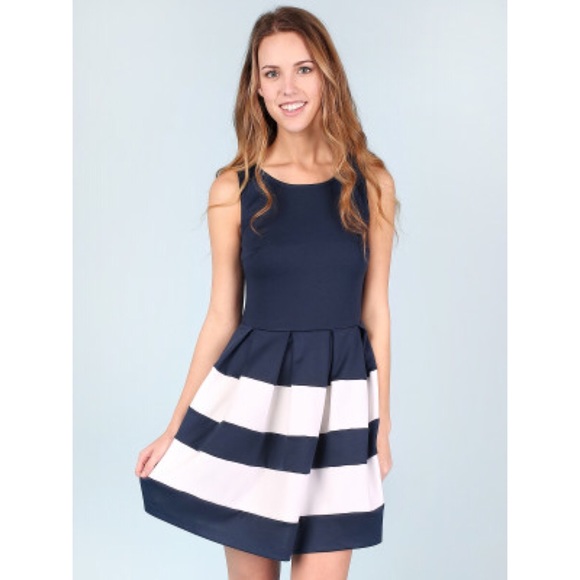 Altar'd State Dresses & Skirts - ♣️ALTAR'D STATE Felicity Pointe Navy Striped Dress