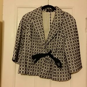 Black and white print  jacket  small stain