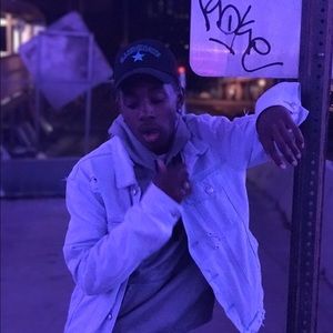 Meet your Posher, Jobe