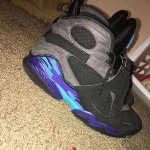 Aqua 8s
