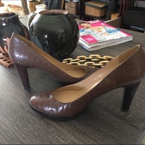 Faux croc pumps-Like new!