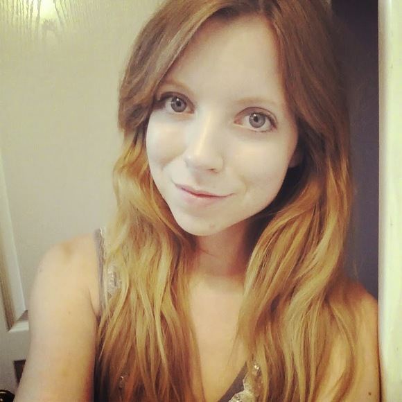 Meet your Posher, Kaitlin - Picture 2 of 2