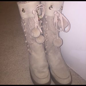 Juicy Couture Size 9 Knit Winter Boots