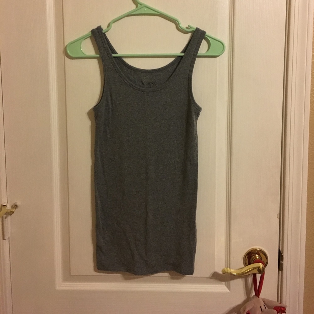 Grey tank top