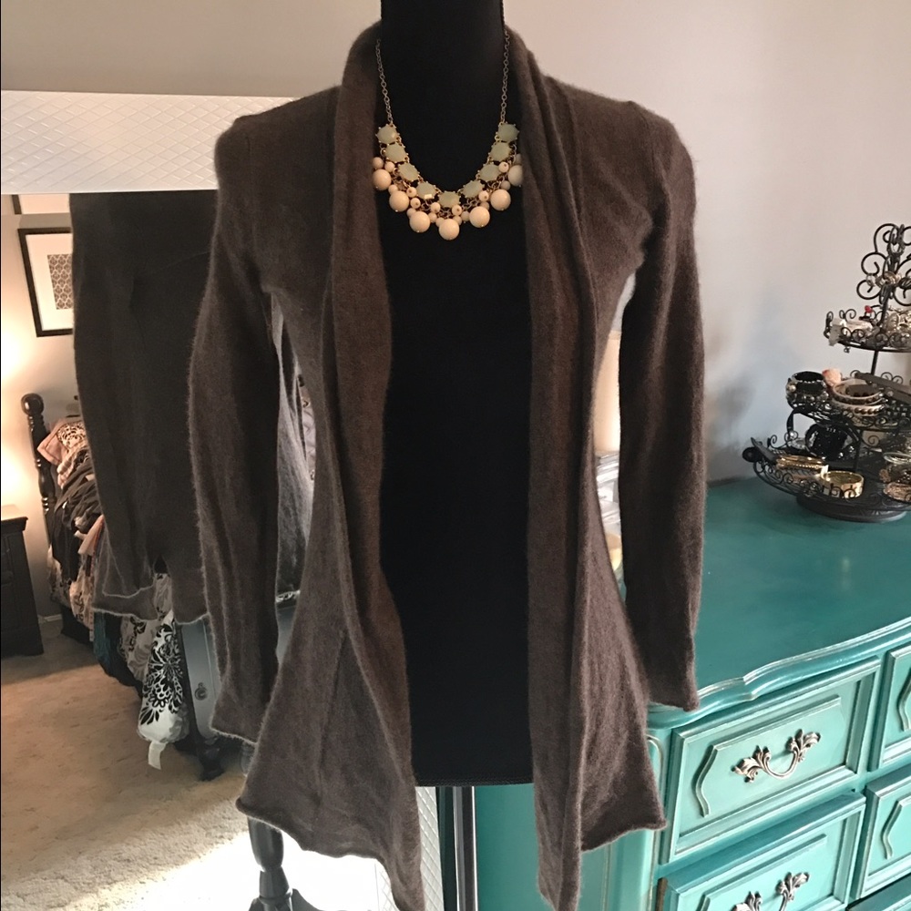 Sweater/cardigan