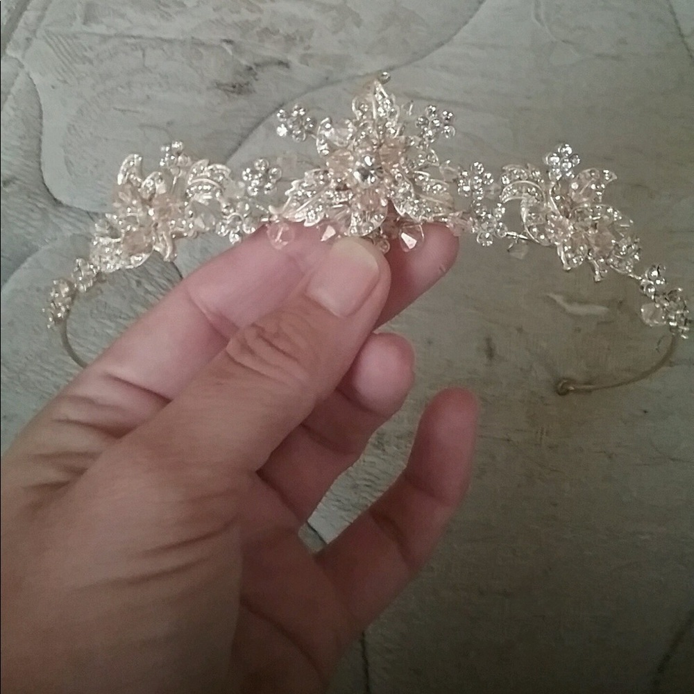 Davids Bridal Tiara. Champange and Ivory - Picture 2 of 8