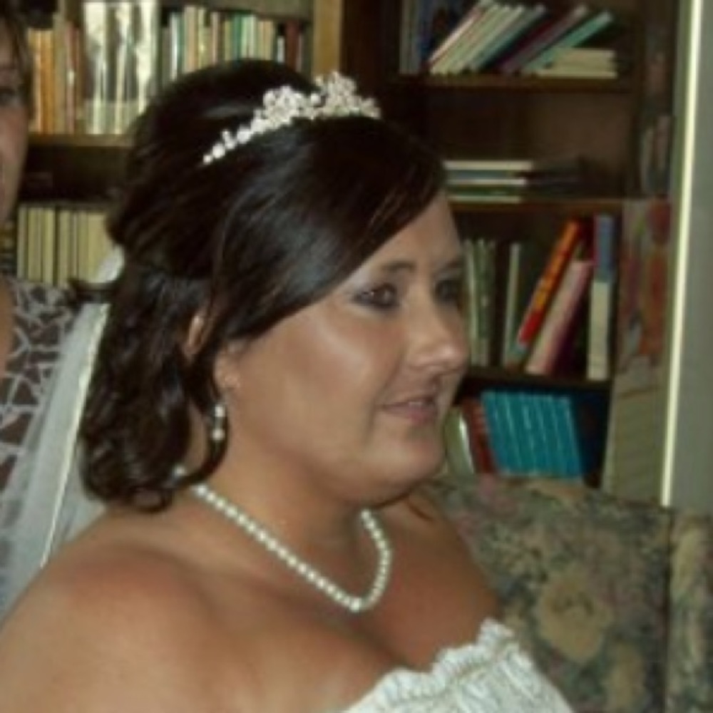 Davids Bridal Tiara. Champange and Ivory - Picture 7 of 8